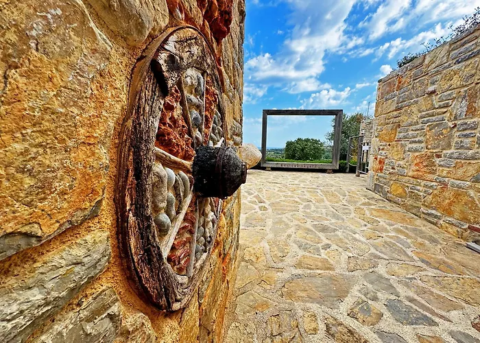 Vineyard - Over 14 Years Old Only Bed & Breakfast